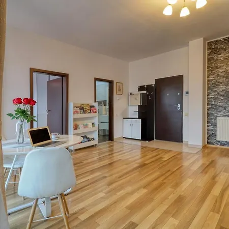 Refugiu Linistit In Baneasa Бухарест