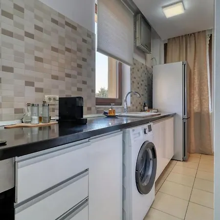 Refugiu Linistit In Baneasa Апартаменты *